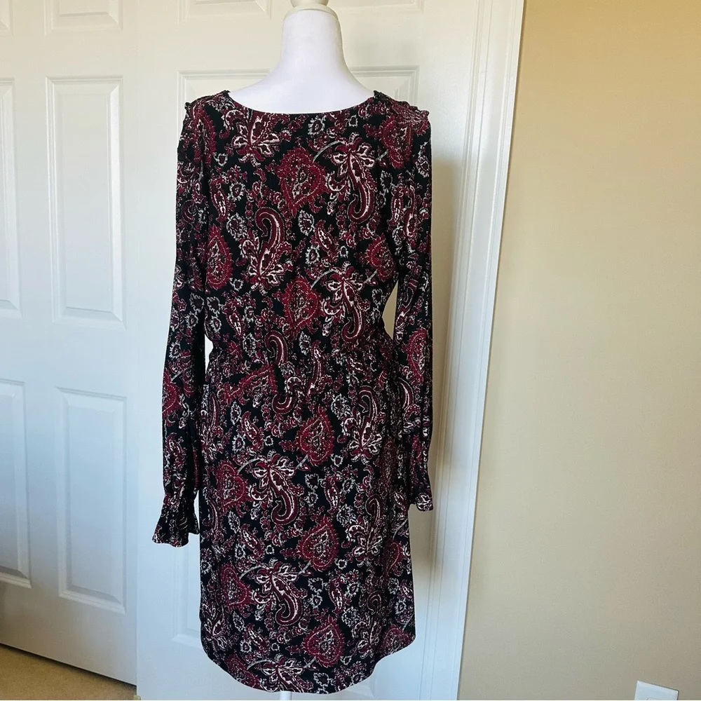 Michael Kors Black and Red Paisley Long Sleeve Dress. Size Medium.